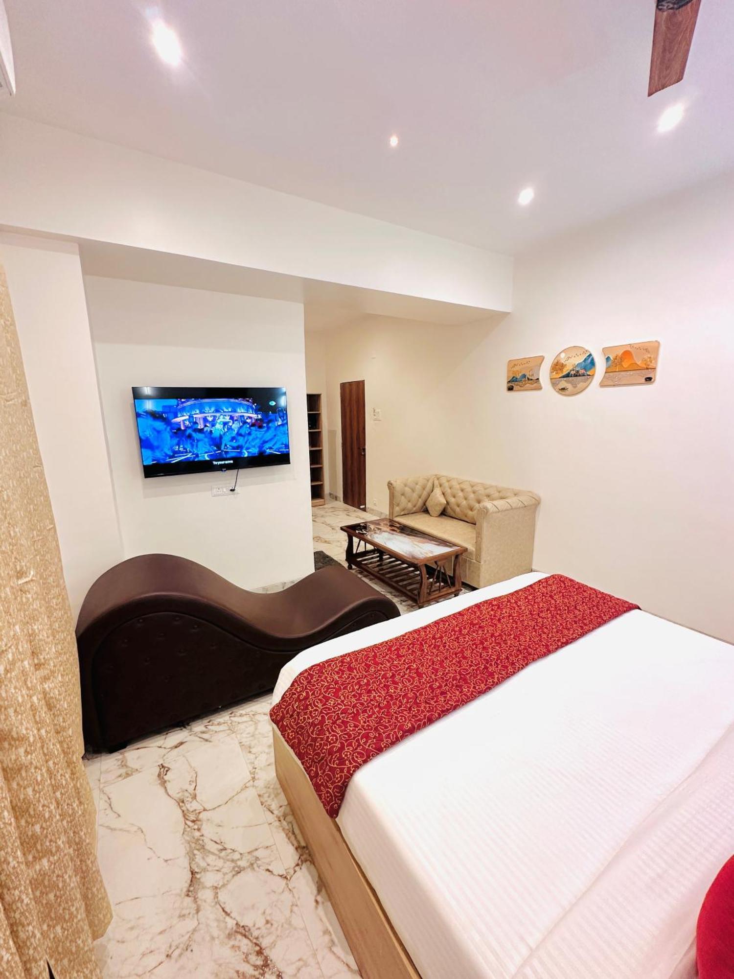 Hotel The Ceremony Kalyān المظهر الخارجي الصورة